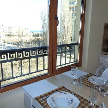 شقة Nereya Palace Mona بوموري